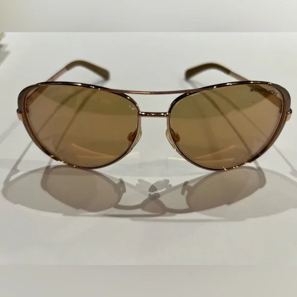 Michael Kors Women's Chelsea MK5004 Sunglasses in excellent condition - Picture 6 of 9